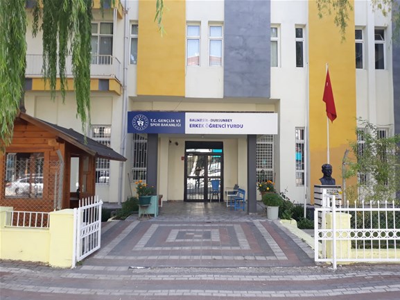 DURSUNBEY ÖĞRENCİ YURDU — GSB rehberindeki fotoğraf